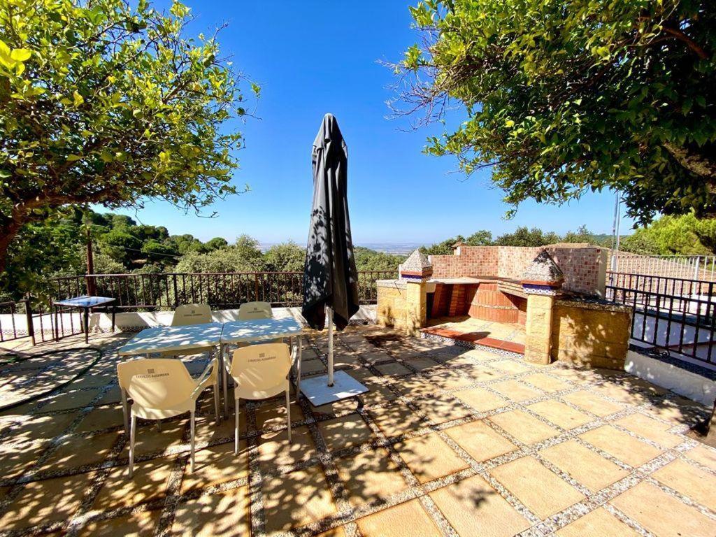 Estudio Coqueto Con Cocina, Bano Y Piscina De Temporada Compartida, A 8Km De Cordoba, En Plena Sierra,By Trassierrarooms Bagian luar foto